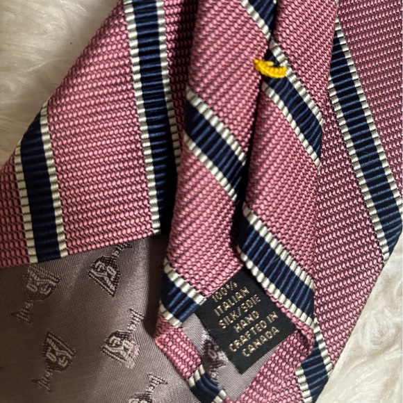DIOR SIGNATURE NAVY & PINK STRIPED CLASSIC LUXURY 100% ITALIAN SILK TIE - Picture 3 of 6